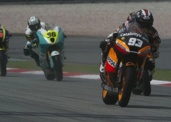 Ca&iacute;da de Marc M&aacute;rquez en el Gran Premio de Malasia