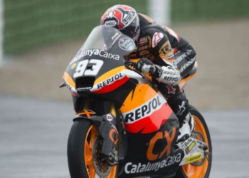 Epic comeback and Marc Marquez victory in Valencia