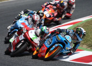 Rins and Marquez fight back for victory