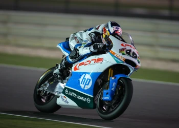 Espectacular debut de Maverick Vi&ntilde;ales en el GP de Qatar