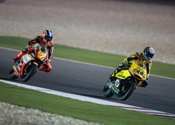 Rins debuta con una magistral carrera y finaliza cuarto a un suspiro del podio