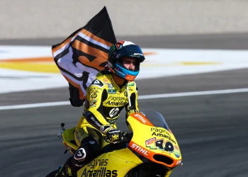 Rins subcampi&oacute; del m&oacute;n en el seu any de debut a Moto 2