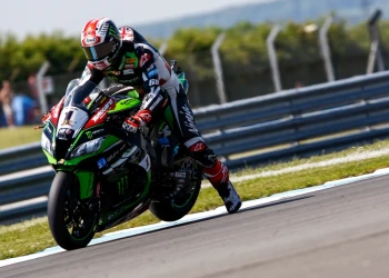 PRIMERA VICTORIA DEL AÑO PARA SYKES