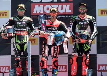 REA Y SYKES DE NUEVO EN EL PODIO DE MISANO