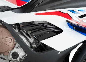 Side covers for the BMW S1000RR