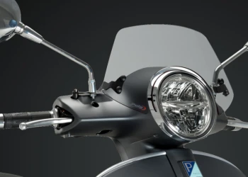 New GTS Sport and Touring windshields for the Vespa GTS 125/300