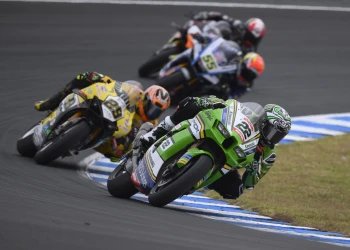 LOWES SECURES PODIUM IN THE FIRST RACE OF THE SEASON WITH KAWASAKI RACING TEAM