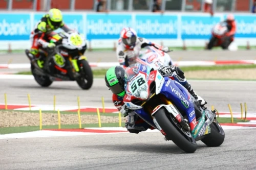 Laverty salvages seventh on tricky day in Italy