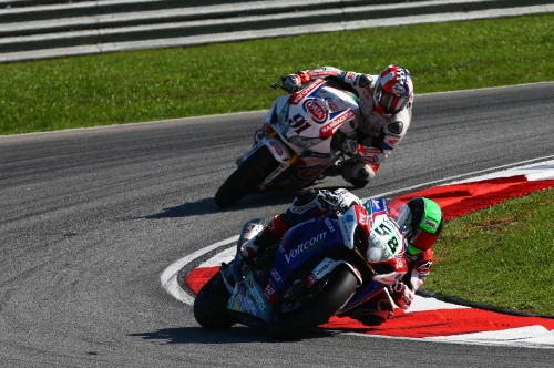 Laverty torna en el podi a Sepang