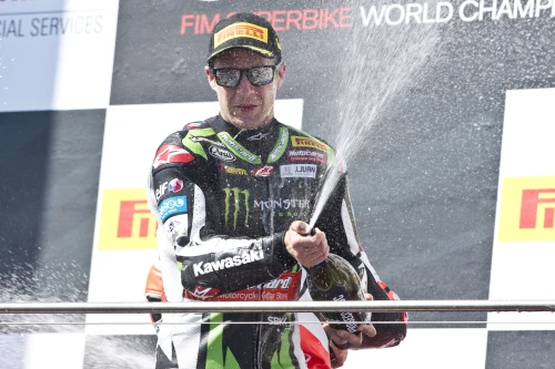 JONATHAN REA GANA SU CARRERA NÚMERO 40 EN PHILLIP ISLAND