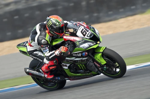 Rea wins third race of the season