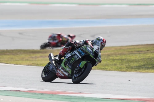 Doblete para Jonathan Rea y para el KRT