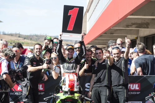 Doblete para Jonathan Rea y para el KRT