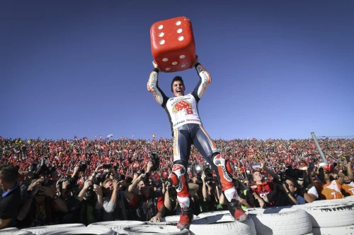 Marc Marquez remporte le Championnat du Monde MotoGP 2017 à Valencia