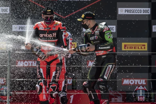 Jonathan Rea wins in Aragon