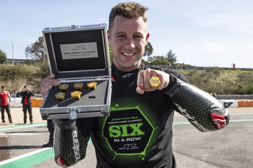 Rea wins his sixth consecutive title