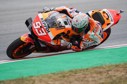 Marc Márquez und Pol Espargaró können das Heimrennen nicht beenden.