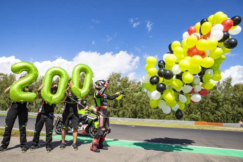 Rea celebra su podio número 200 en WorldSBK