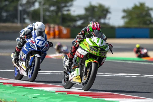 Plus de pôles pour kawasaki sur Magny-Cours