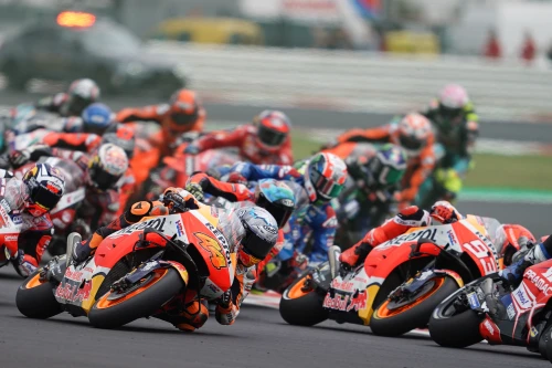 Dura pelea de Marc por el cuarto lugar en Misano