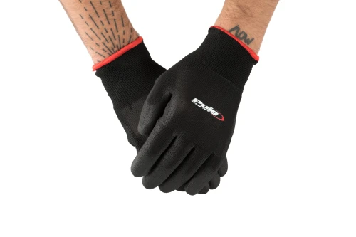 Nuevos guantes de montaje Puig