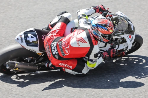 La CBR 1000RR-R brille à Spa-Francorchamps et s'empare de la troisième place sur le podium. 