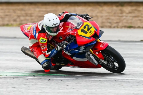 AVANT-DERNIÈRE COURSE DE L'ESBK : ON VA CHERCHER LES TITRES !