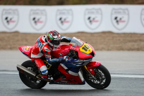 AVANT-DERNIÈRE COURSE DE L'ESBK : ON VA CHERCHER LES TITRES !