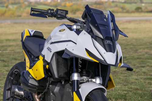 PUIG DRIVES THE BMW R1300GS TO A NEW LEVEL OF PERFORMANCE