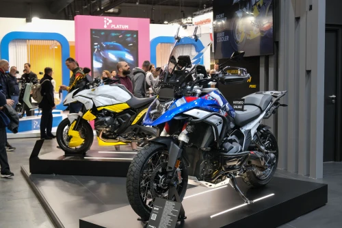 PUIG PRÉSENTE LES NOUVEAUTÉS DE L’ANNÉE AU EICMA