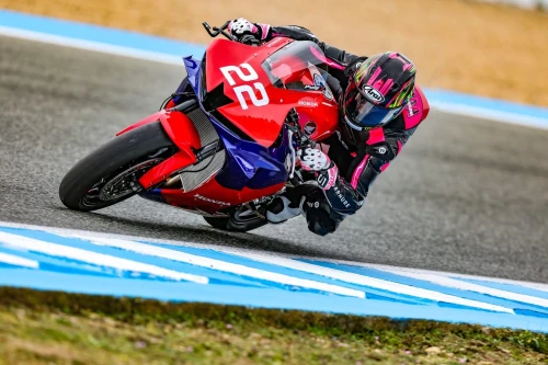 Puig segueix impulsant la carrera d'Ana Carrasco en la seva nova aventura a WorldSSP